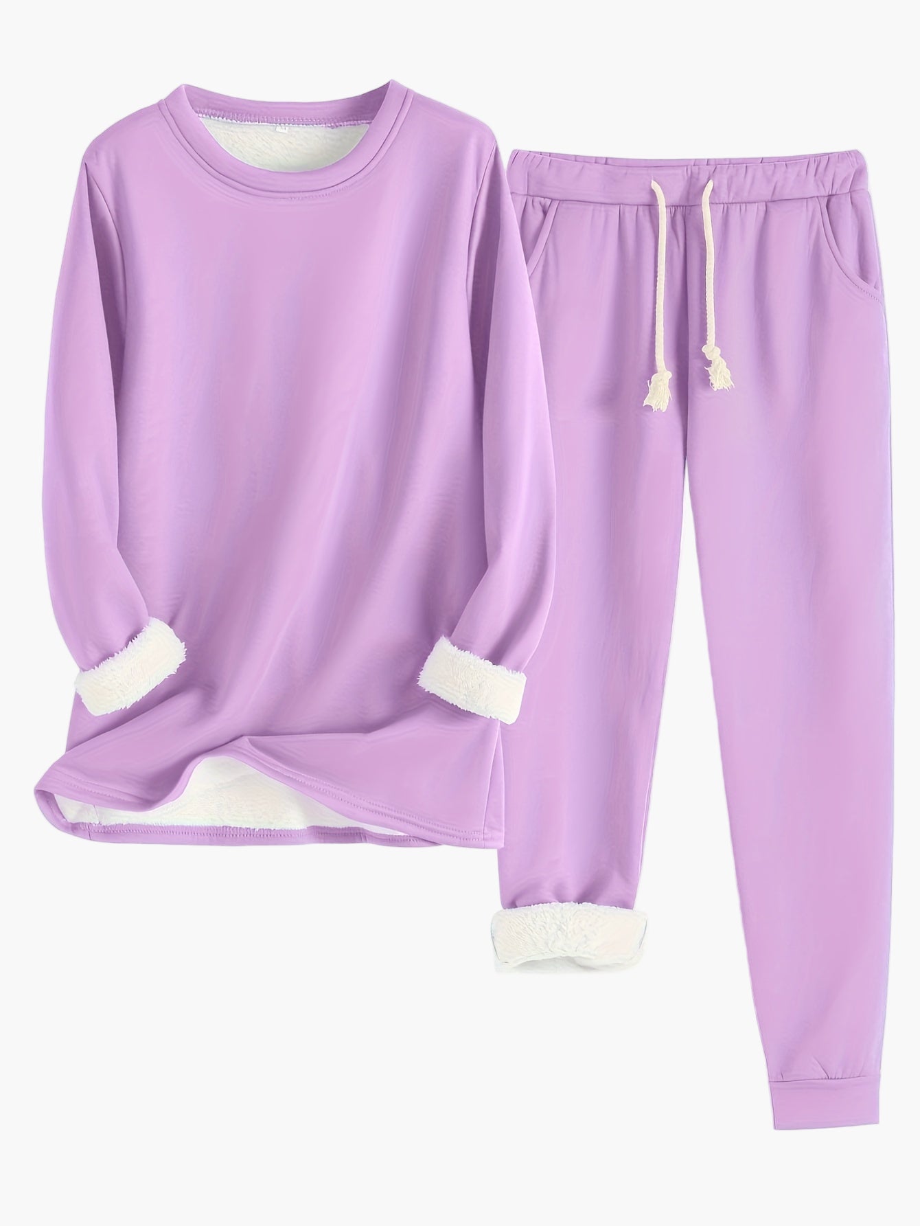 Komfortabelt og stilrent todelt loungewear sett for kvinner – perfekt for avslapning hjemme.