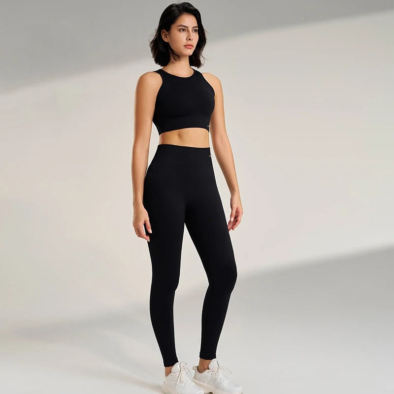 Høy midje sømløse yogaleggings for kvinner, gir støtte og fleksibilitet for yoga, trening og fitness.