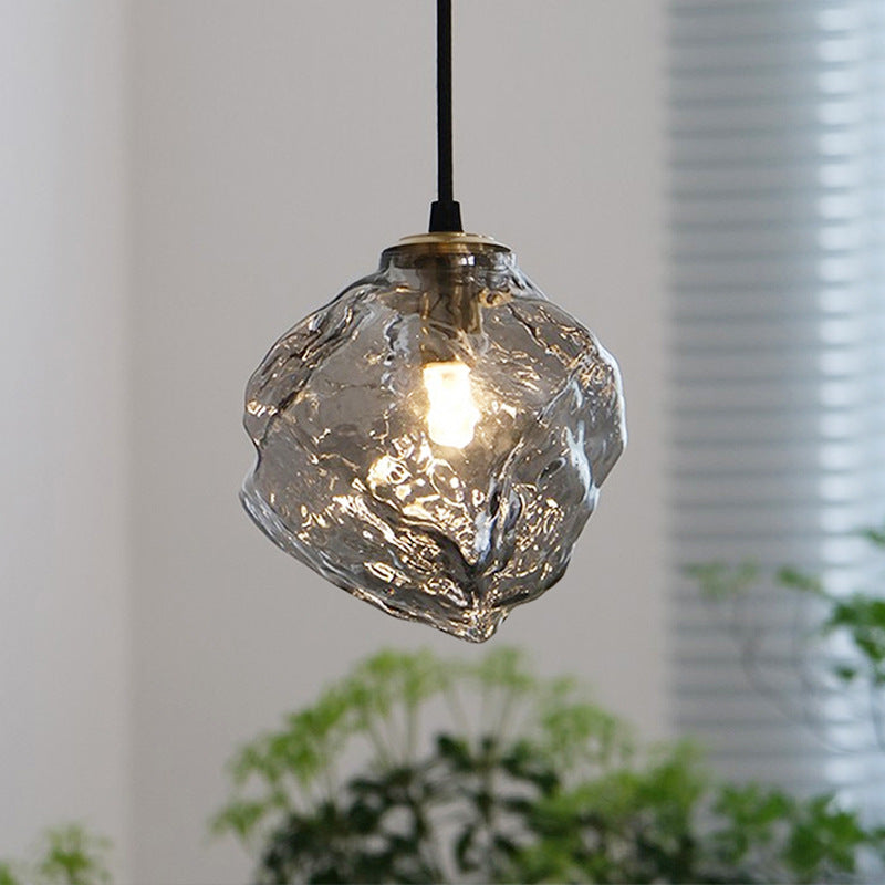 "Lava Glass pendellampe i postmoderne design, svevende form, kobber og glass for en moderne stue."