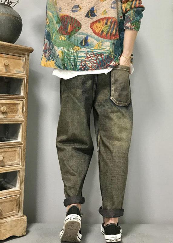 Komfortable dame haremjeans med unikt kattbroderi. Løs passform og leken stil perfekt for casual bruk.