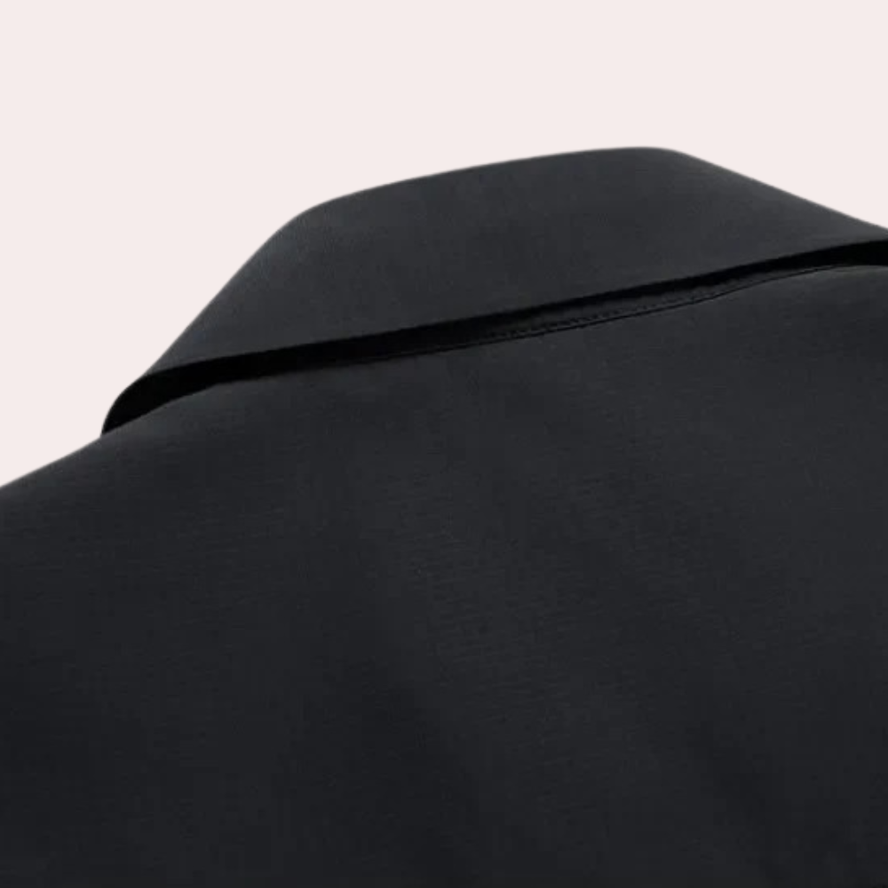 "Lett Harrington jakke for menn i svart, elegant design og førsteklasses materialer, stilren og allsidig."
