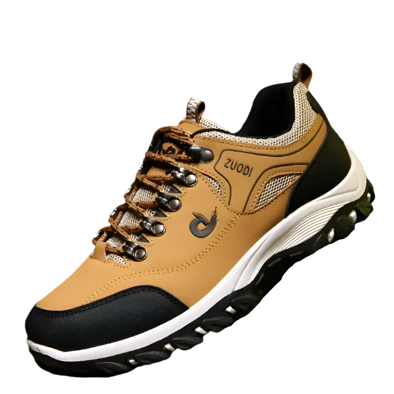 Lette, moderne herresneakers med plattform for komfortabel stil utendørs. Perfekt hverdagssko.