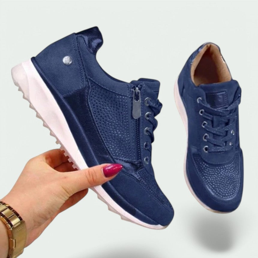 Sølv damesneakers med praktisk borrelås. Lette, komfortable fritidssko i moderne design for hverdagsbruk.