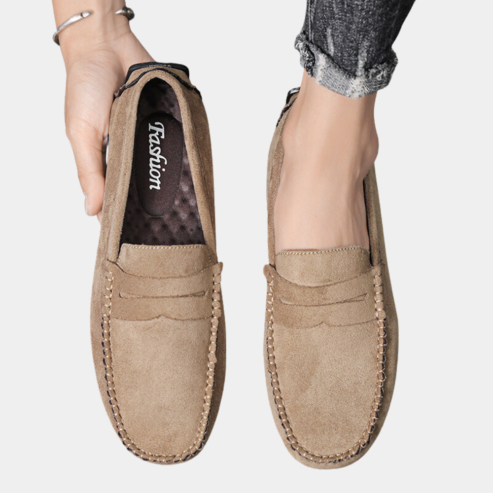 "Loafers for menn i aprikos, optimal komfort, allsidig stil. Perfekt for sommer, hverdags og formelle anledninger."