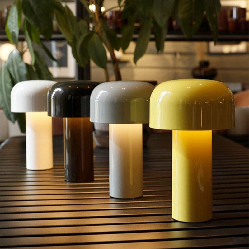 "Lumina trådløs luksuslampe i soppdesign, elegant bordlampe med organiske linjer og moderne funksjonalitet"