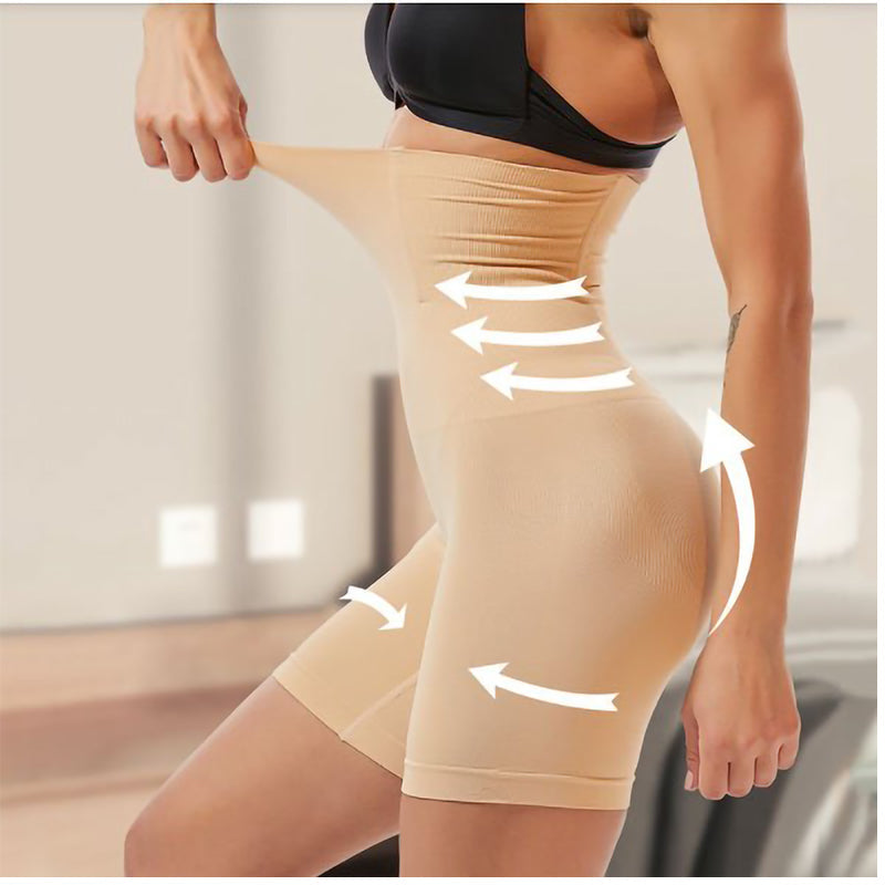 "Mageformende shorts i beige, høy midje, gir komfort og støtte. Perfekt for å forme mage, rygg og lår."