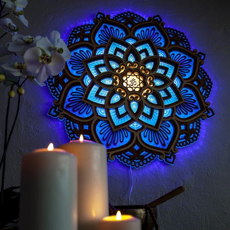 Mandala LED-lampe som kaster rolig stemningslys på veggen, perfekt for yoga, meditasjon og hjemmeinnredning