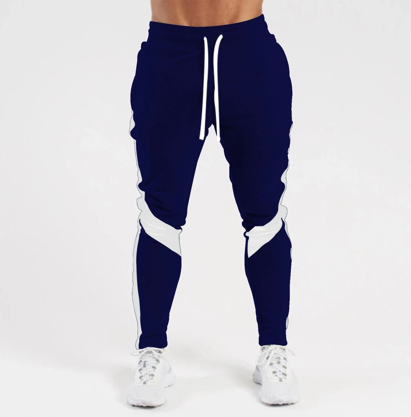 Stilige menns fritidsjoggebukser i mykt stoff, perfekt for avslappede hverdagsantrekk.