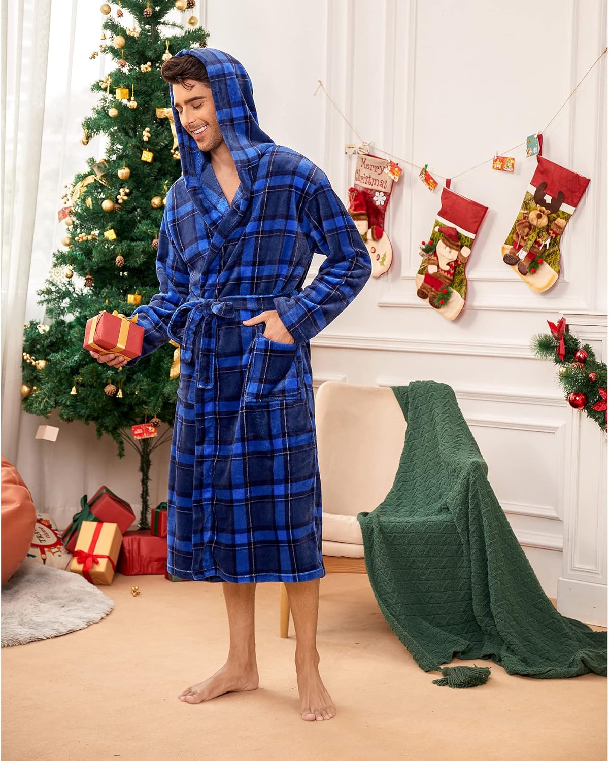 Elegant lang fleece badekåpe for menn, gir varme og mykhet hver dag som hjemmetøy.