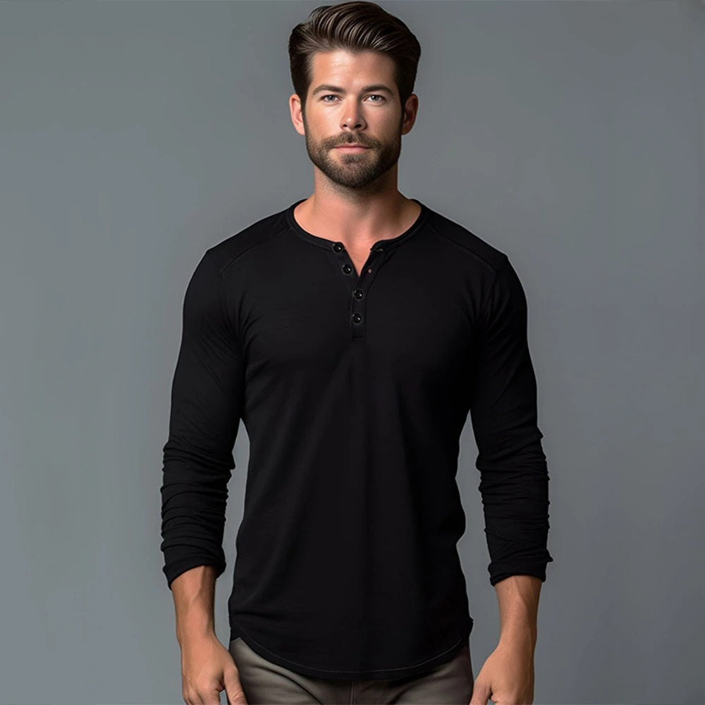 Allsidig hvit menns langermet Henley t-skjorte. Tidløs stil, enkel å matche til hverdagen.