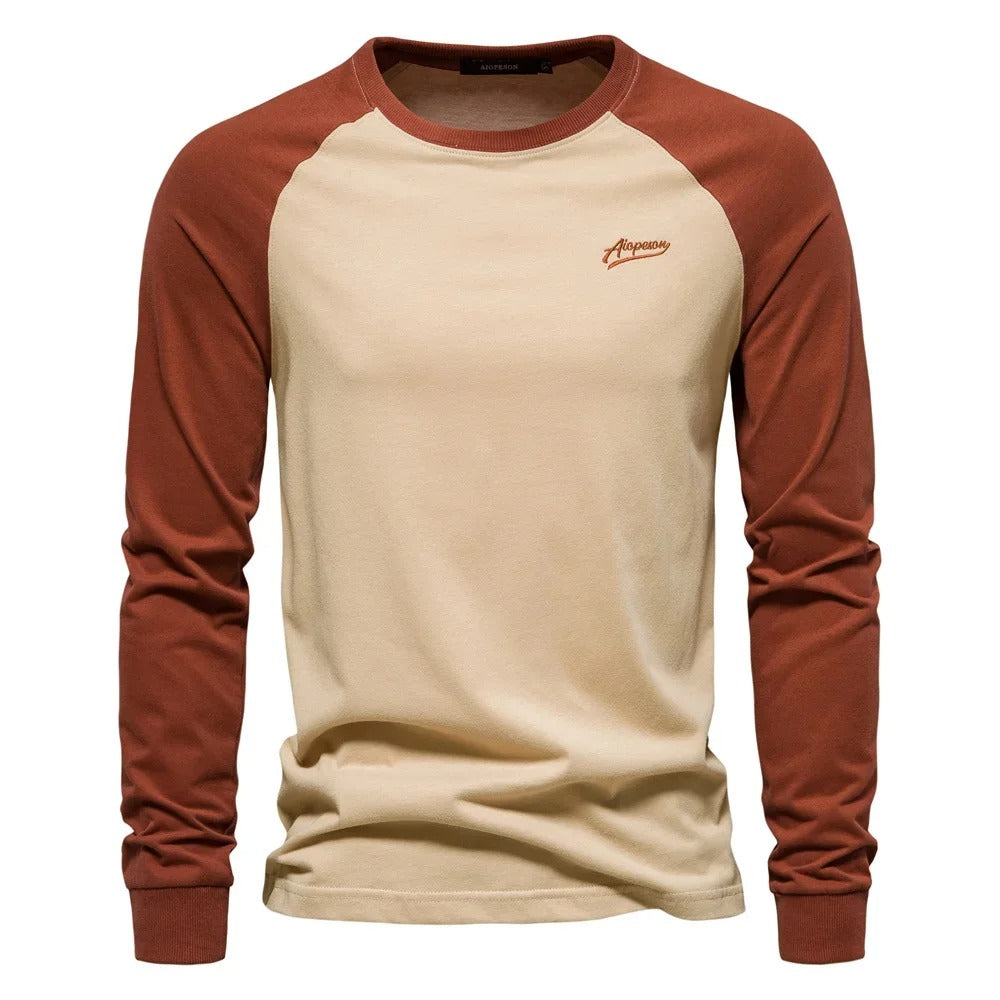 Patchwork t-skjorte for menn, langermet med rundhals, trendy uformell stil.