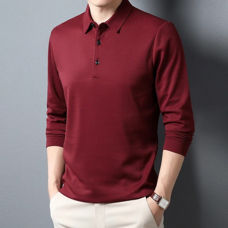 Menns stilige langermet polo. Et nøkkelplagg for en business casual og elegant herregarderobe.