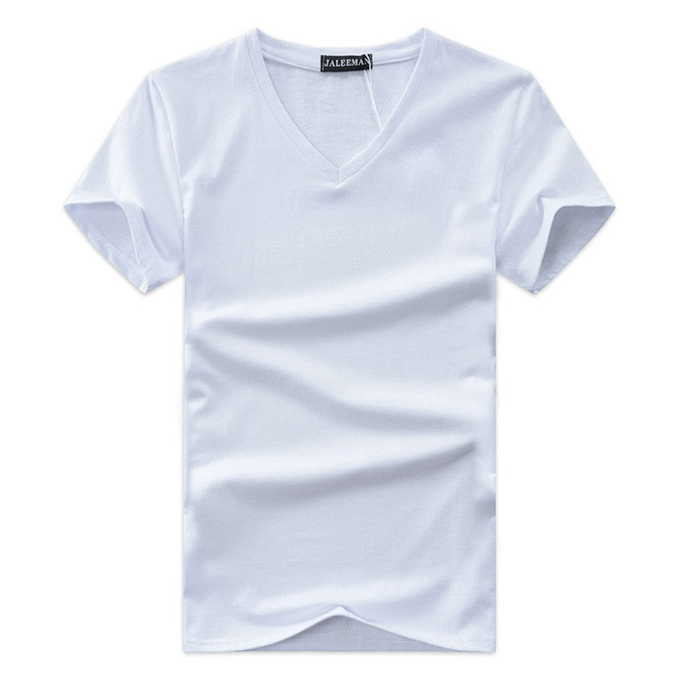 Elegant slim fit V-hals T-skjorte for menn, perfekt for sommergarderoben.