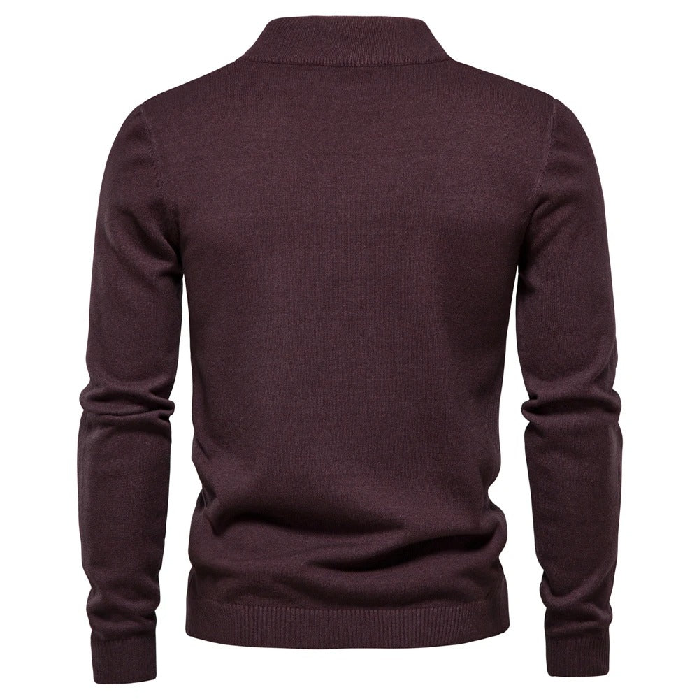 Tidløs menns O-hals genser, slimfit og varm, en essensiell del av enhver garderobe.