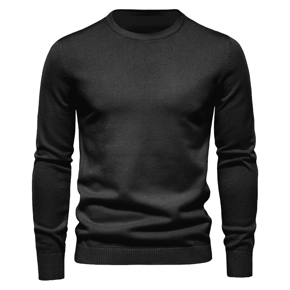 Elegant slimfit vintergenser for menn med klassisk O-hals, ideell for hverdagsbruk.
