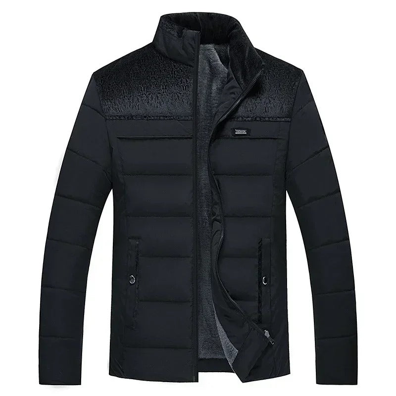 Menns varm vinterparkas i stilfull fortykket design med plysjfor, perfekt for kaldt vær. Herrejakke.