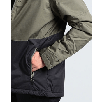 Komfortabel menns ytterplagg: En allsidig vindtett hettejakke, ideell for både casual og sporty look.