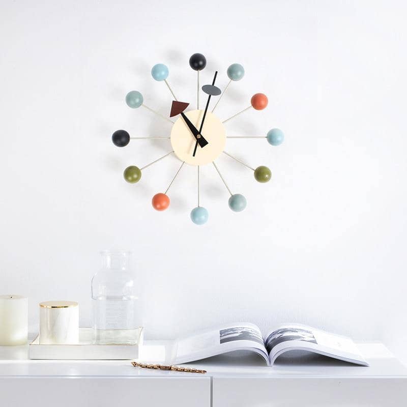 Stillegående minimalistisk 3D veggklokke, ramløs design for en moderne stue med elegant hjemmedekor.