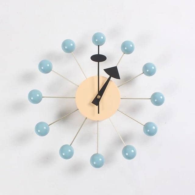 Stilfull og stillegående 3D veggklokke, moderne design for minimalistiske rom og hjemmedekor.