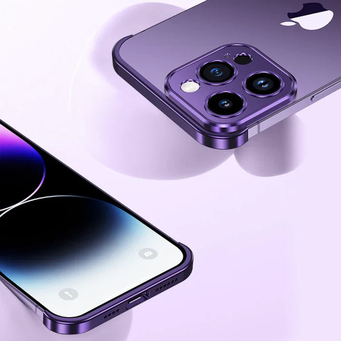 Nærbilde av et sofistikert, lettvekt iPhone deksel med minimalistisk stil og presise utskjæringer.