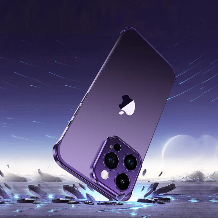 iPhone med et minimalistisk, tynt deksel som viser hvor slankt og lettvektig designet er.