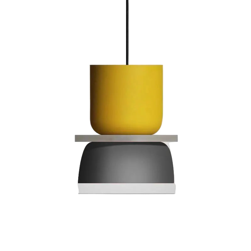 Minimalistisk pastellrosa pendellampe for moderne skandinavisk interiør