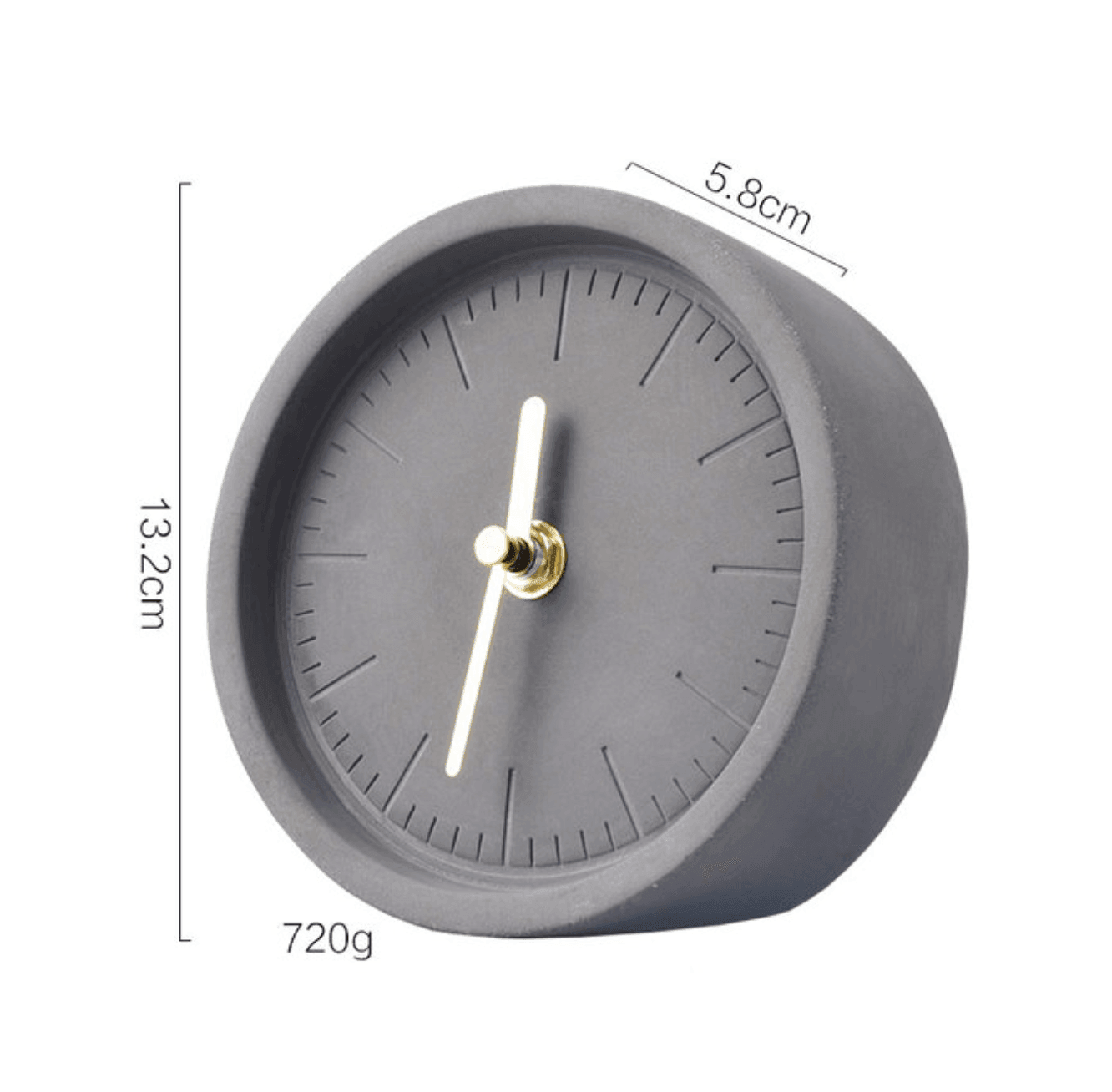 Høykvalitetsbilde av et nordisk skrivebordsur i sement, fremhever minimalistisk design.
