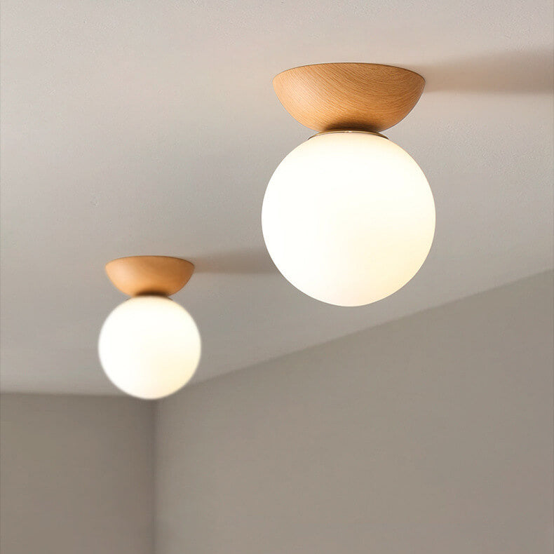 Japansk stil taklampe for soverom, med justerbar LED lys og minimalistisk tre design.
