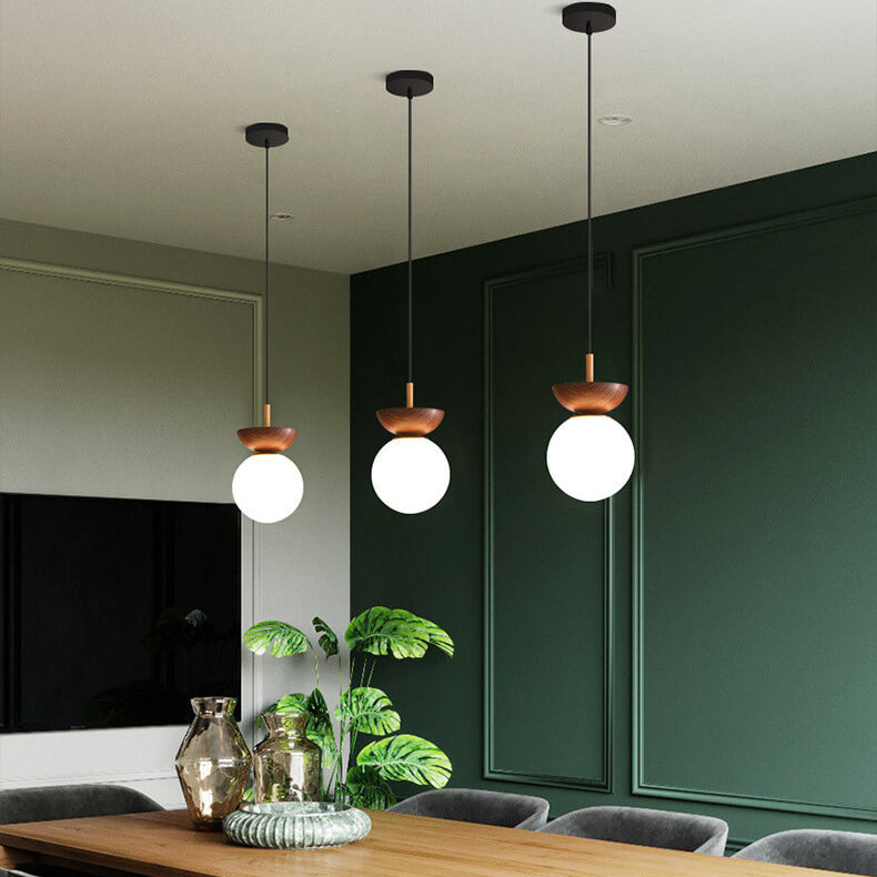 Valnøtt design taklampe, japansk inspirert med justerbar LED lys, minimalistisk for interiørbelysning.