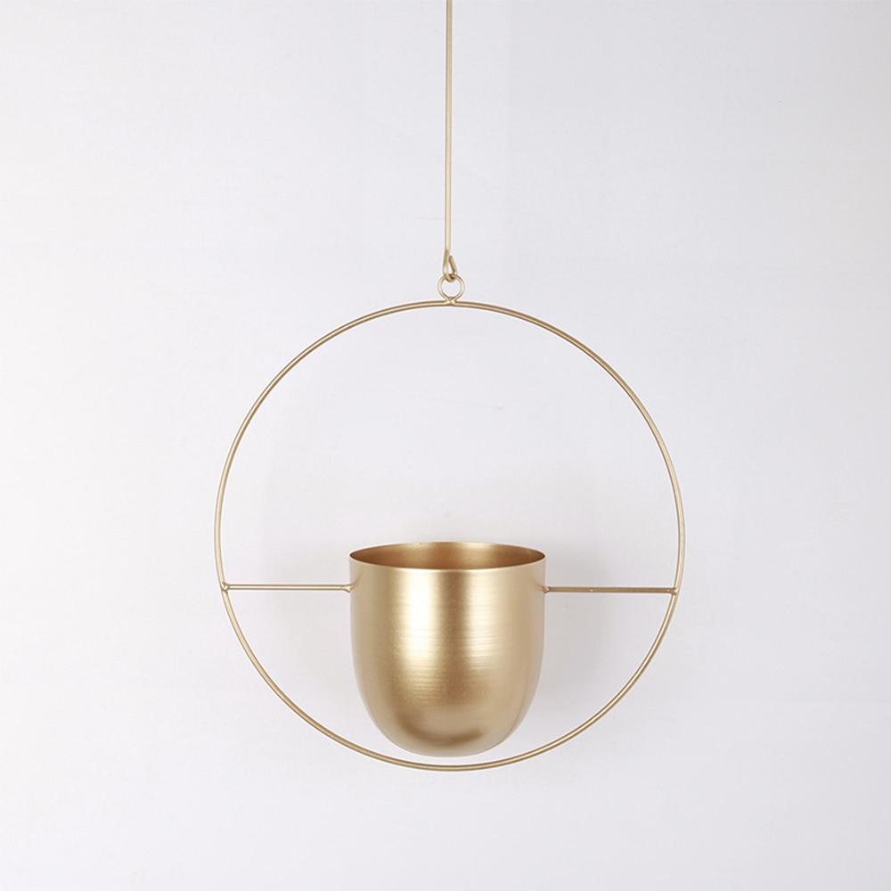 Allsidig veggmontert planteholder i jern, passer til ulike grønneplanter og forbedrer minimalistisk interiørdesign.