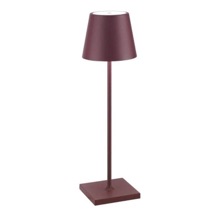 "Moderne, bærbar trådløs LED-bordlampe med dimmefunksjon og vanntett design, perfekt for inne- og utebruk."