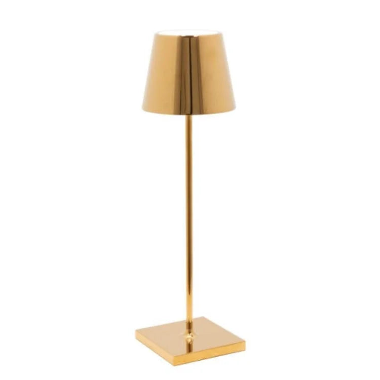 "Moderne, bærbar trådløs LED-bordlampe med dimmefunksjon og vanntett design, perfekt for inne- og utebruk."