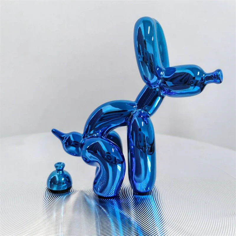 Elegant ballonghund skulptur, grønn, stilig dekorasjon for kontor eller hjem. En pyntegjenstand.