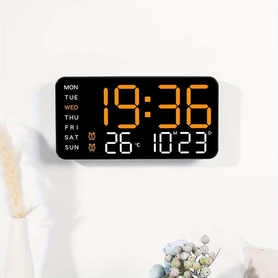 Slank, moderne digital veggklokke for stilren hjemmedekor. Viser tid, temperatur og har vekkerklokke.