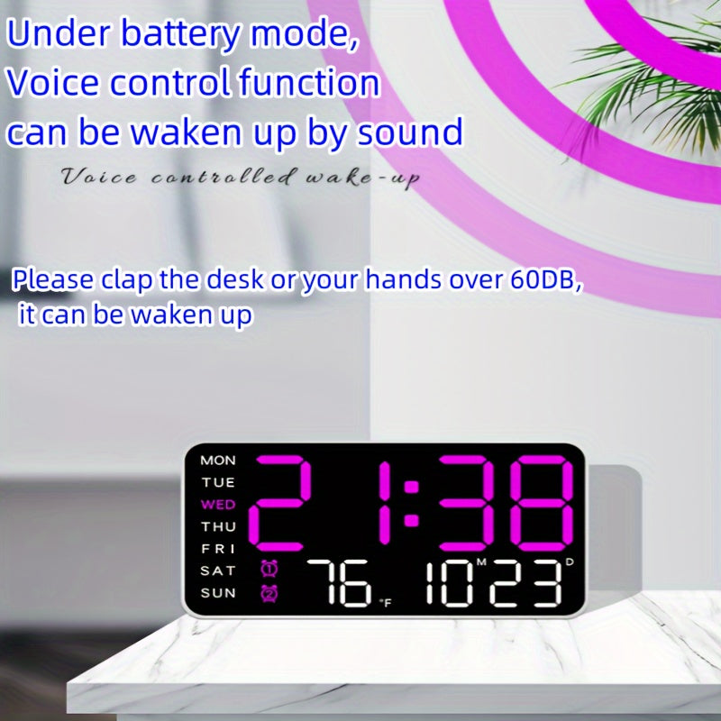 Futuristisk digital veggklokke, en moderne innredningsdetalj som viser tid, temperatur og har praktisk alarm.