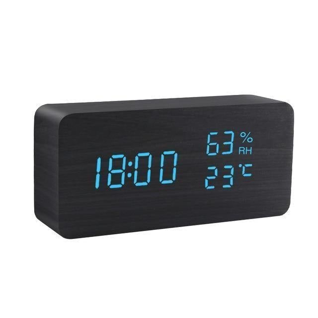 Elegant digital vekkerklokke for kontoret, med store tall og praktisk slumrefunksjon.