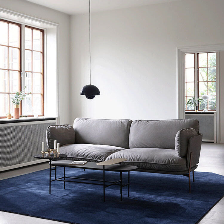 Moderne og elegant halvsirkel pendellampe. Skaper et innbydende stemningslys i hjemmet.