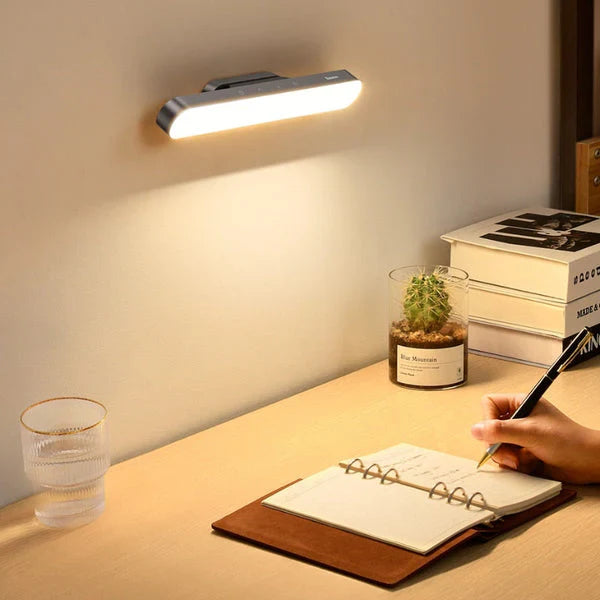 Moderne LED bordlampe med berøringssensor. Oppladbar, justerbar lysstyrke & flimmerfritt lys. Perfekt for lesing.