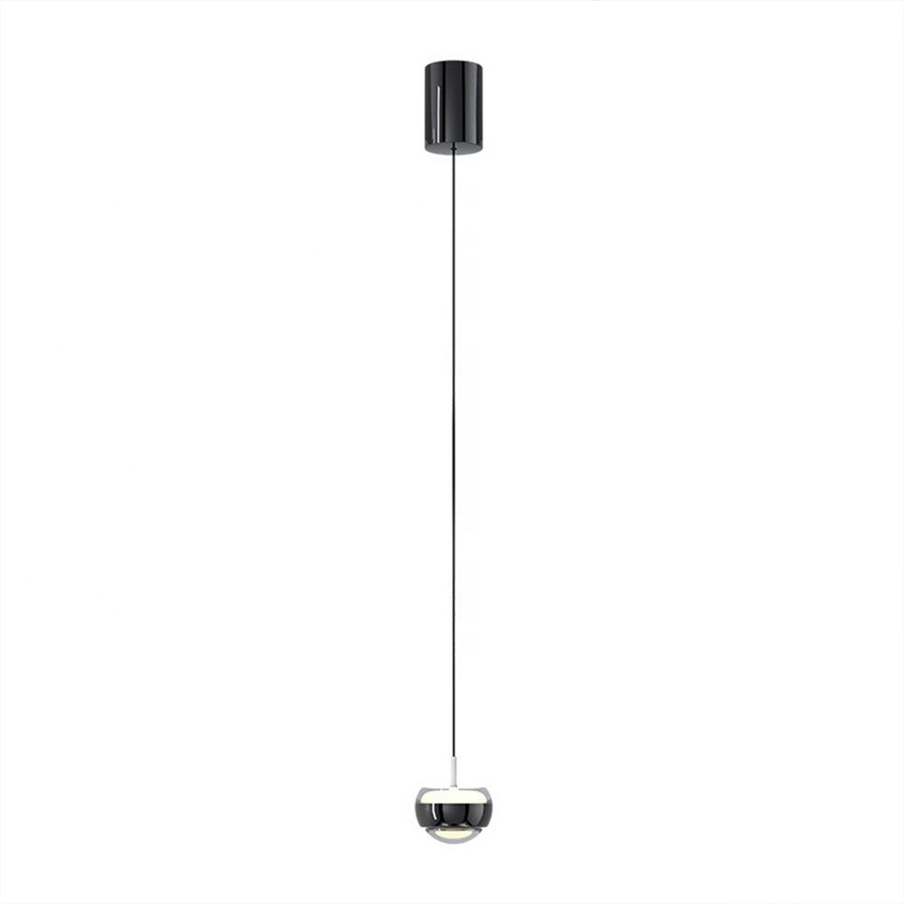 "Moderne LED-pendel med minimalistisk halvsirkel, avgir innbydende lys. Perfekt for spisestue og soverom."