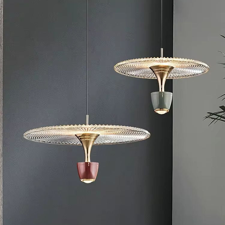 Moderne LED pendellampe, skiveformet, med varmt LED-lys. Stilfull belysning for moderne interiør. Flere fargevalg.