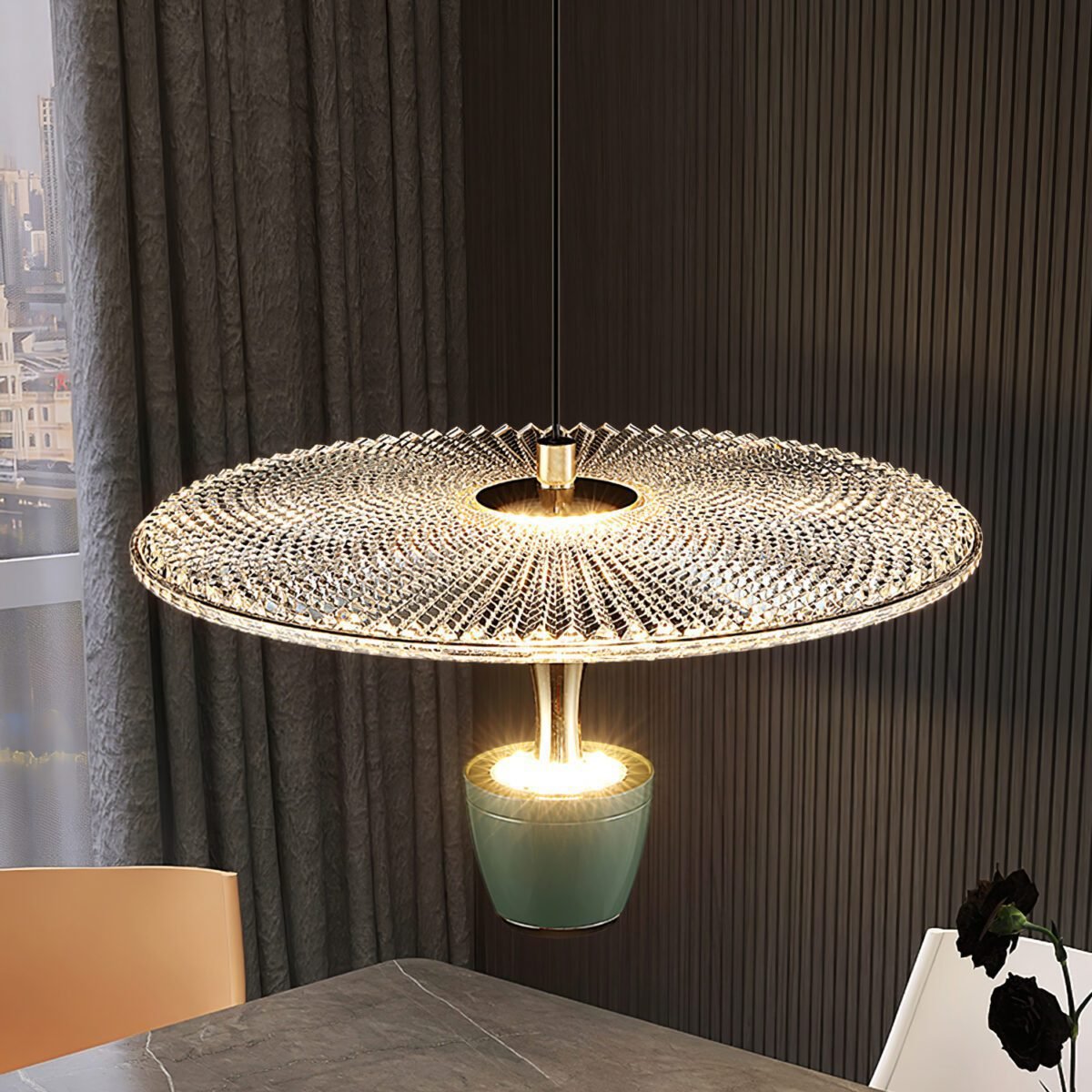 Moderne LED pendellampe, skiveformet, med varmt LED-lys. Stilfull belysning for moderne interiør. Flere fargevalg.