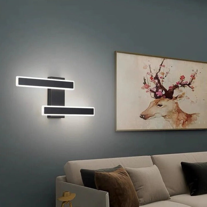 Funksjonell LED vegglampe med moderne utseende, passer alle rom som dekorativ belysning.
