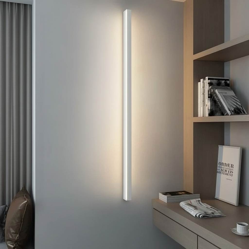 Moderne LED vegglampe, minimalistisk design. Stilren belysning for et moderne hjem.