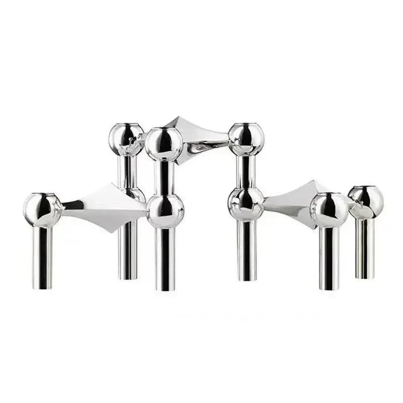 Gaveidé: Moderne lysestake i minimalistisk stil. Perfekt for de som elsker elegant interiørdesign.