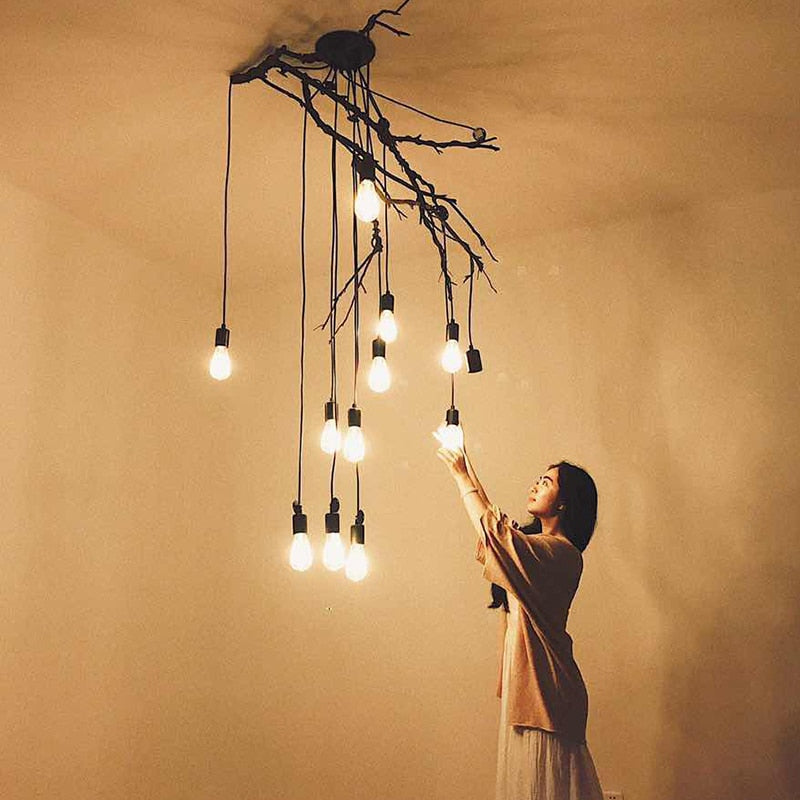 Elegant multi pendellampe som gir behagelig belysning. Perfekt taklampe for koselig hjemmeinnredning.