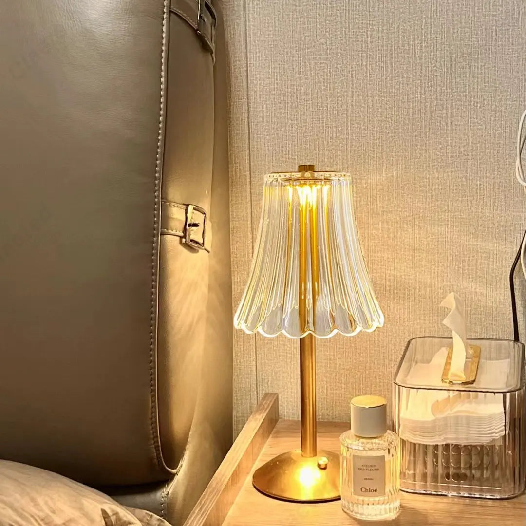 Allsidig dimbar bordlampe, oppladbar LED. Perfekt for soverom, stue eller som bærbar stemningslysdekorasjon.