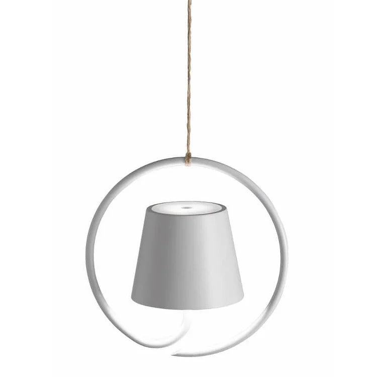 "Moderne oppladbar LED pendellampe i minimalistisk design, hvit skjerm, værbestandig, egnet for innendørs/utendørs bruk"