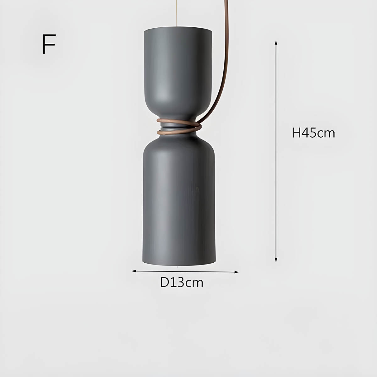 "Moderne pendellampe med geometrisk design, sirkulær form, og dristige kurver, perfekt for interiørbelysning."