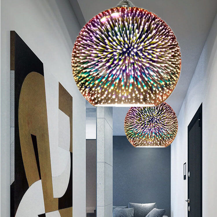 Futuristisk hengelampe med distinkt 3D-design, en moderne klassiker.