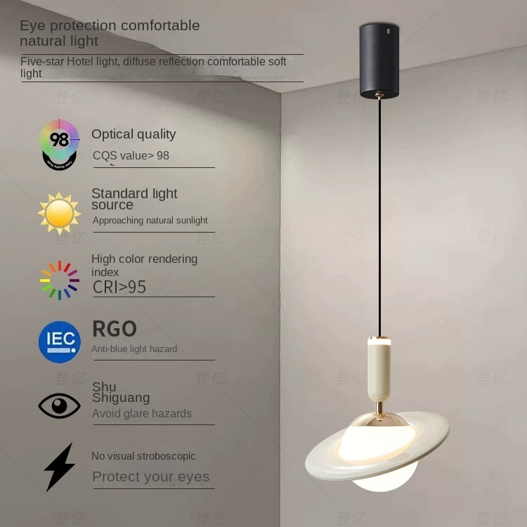 "Moderne Saturn Design pendellampe med slående ringer og justerbar høyde, LED-belysning i oransje, blå eller hvit."